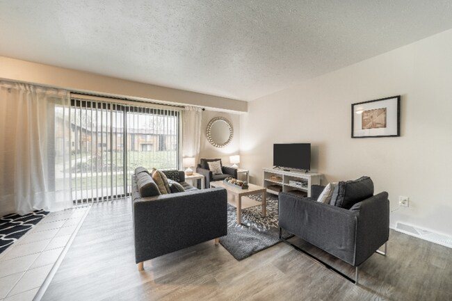 Building Photo - 6615 Center St