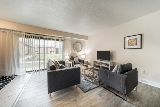 Building Photo - 6615 Center St