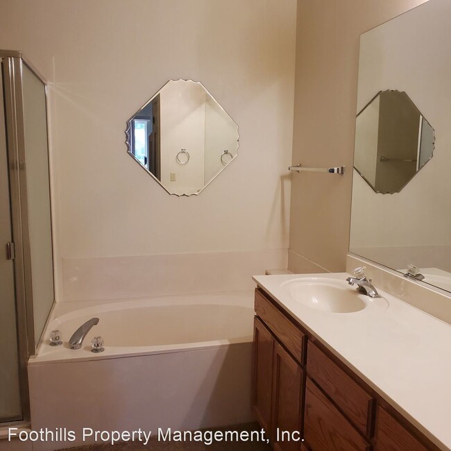 Building Photo - 2 br, 2 bath House - 591 Sawmill Gardens