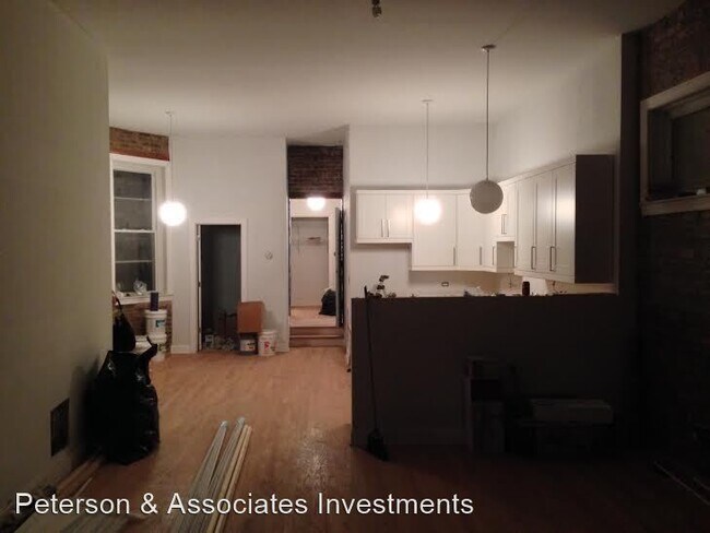 Foto del edificio - 3 br, 3.5 bath Apartment - 1243 N. Greenview