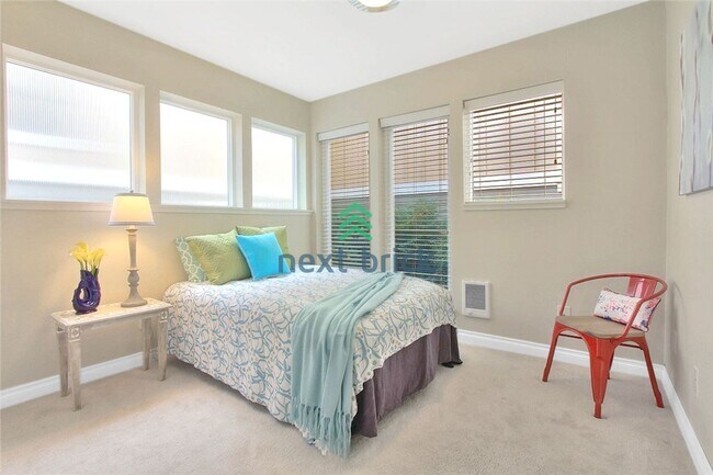 Foto del edificio - 3 Bed 2 Bath Cherry Hill Townhome