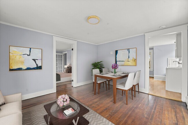 Building Photo - 22 Bartlett Ave