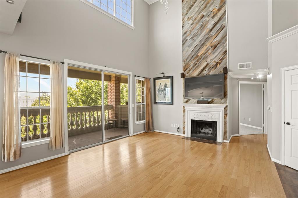 2111 Welch St Unit B310, Houston, TX 77019 Condo for Rent in Houston