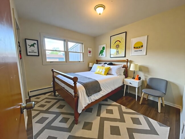 Foto del edificio - 2 Bedroom 1 Bathroom in Elizabethtown w/La...