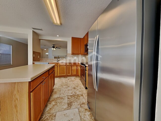 Building Photo - 777 Rembrandt Ave