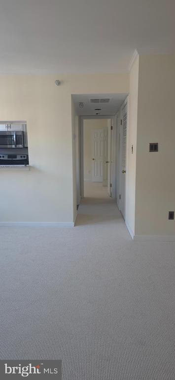 Building Photo - 104 Woodside Rd