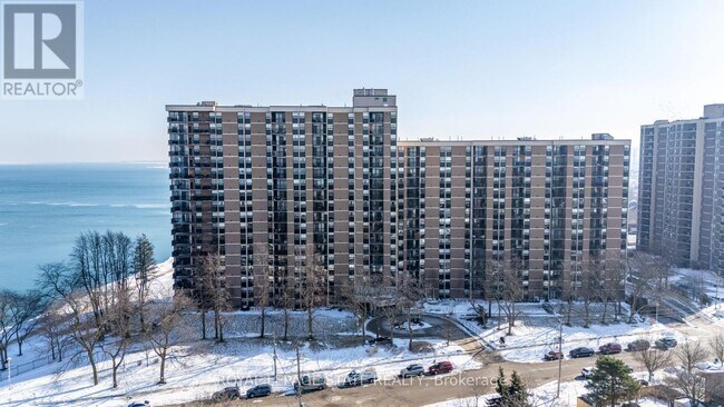 Photo du bâtiment - 500 Green Rd