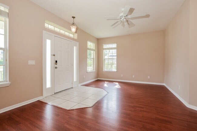 Foto del edificio - 1814 Madison Ivy Cir