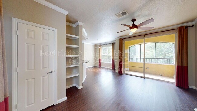 Foto del edificio - 8539 Gate Pkwy W