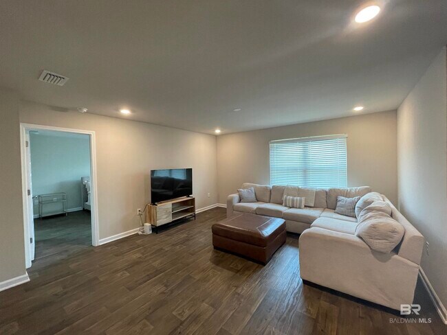 Foto del edificio - 23976 Songbird Dr