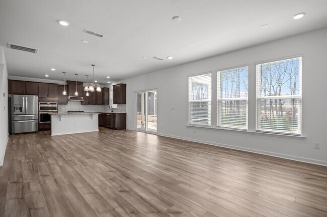 Foto del edificio - 2710 Turner Pines Dr
