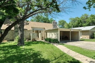 Building Photo - 2711 St Edwards Cir