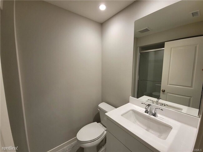 Building Photo - 3 br, 3.5 bath Condo - 106 Trailing Comet ...