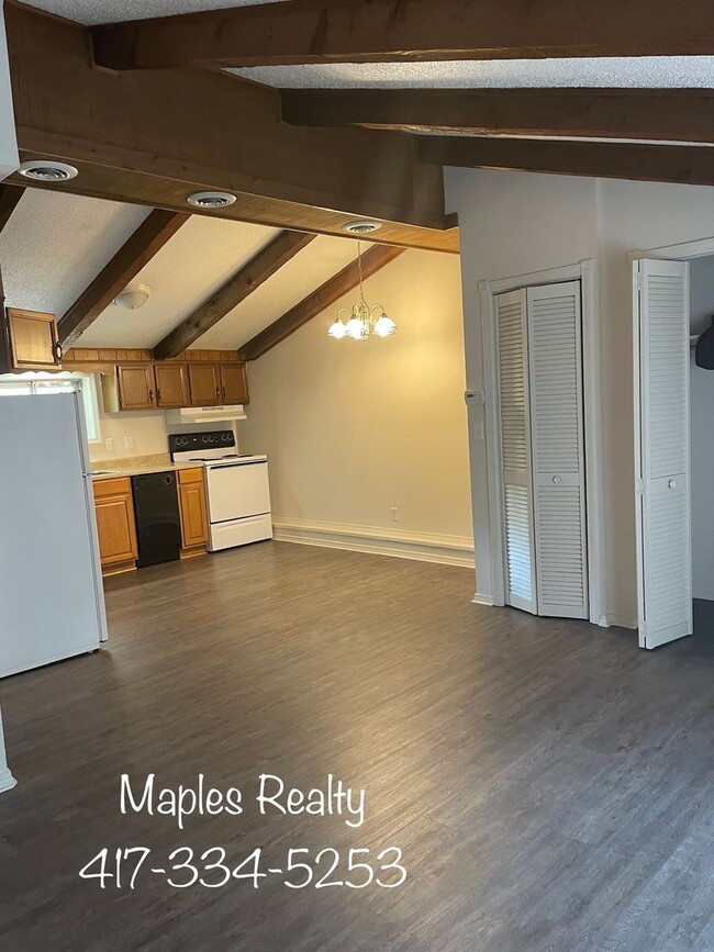 Foto del edificio - 2 bed / 1 bath apartment in Kirbyville