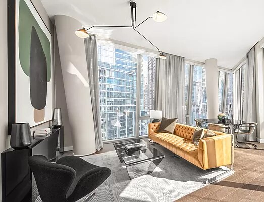 Foto principal - 645 W 59TH St