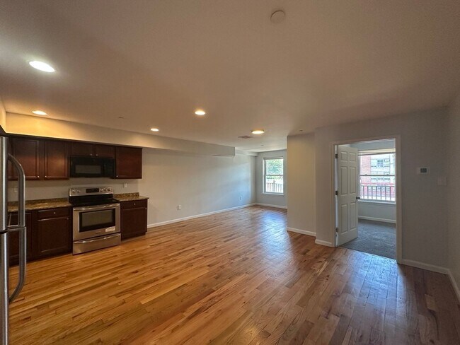 Foto del edificio - 3429 N Sydenham St