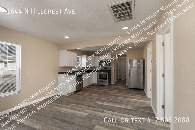 Foto del edificio - 1644 N Hillcrest Ave