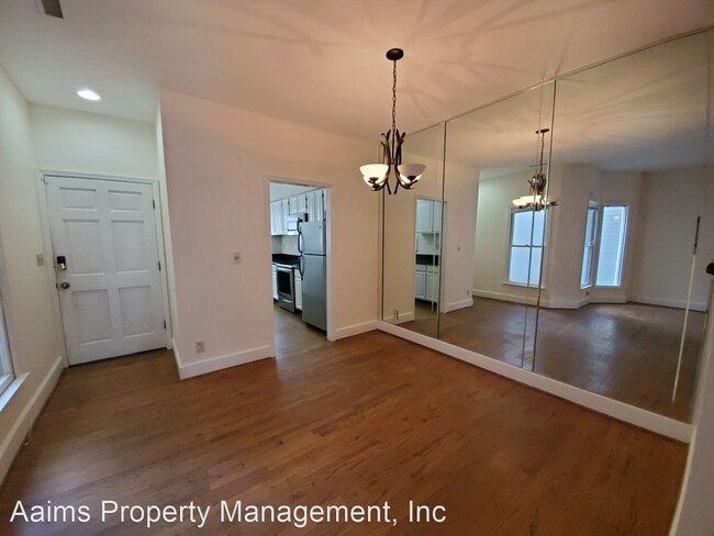 Building Photo - 3 br, 2 bath House - 733 Victorian Place