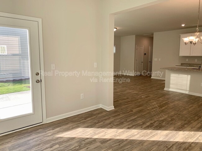 Building Photo - 3116 Lake Barkley Way