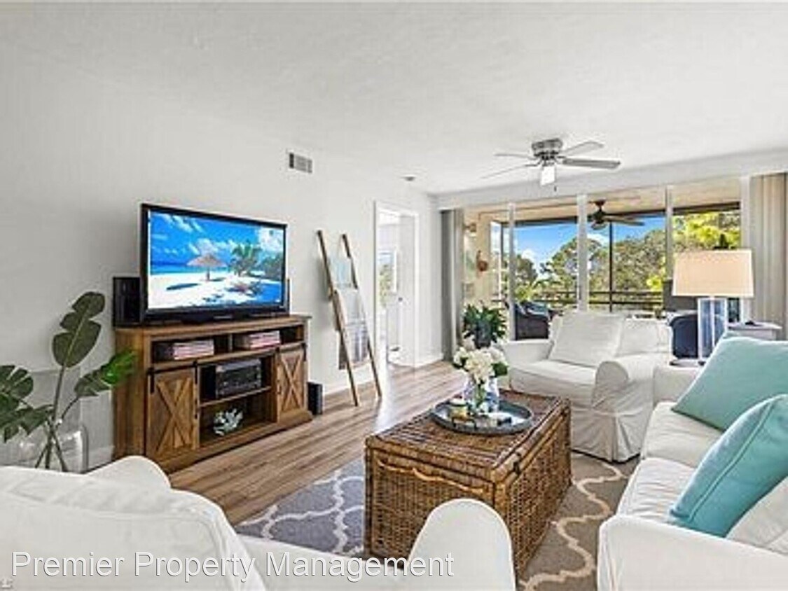 Foto principal - 15191 Cedarwood Ln