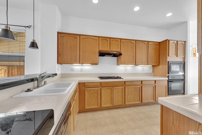 Foto del edificio - 1131 Turnberry Dr