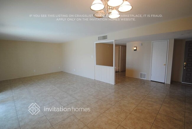 Foto del edificio - 6012 W Medlock Dr