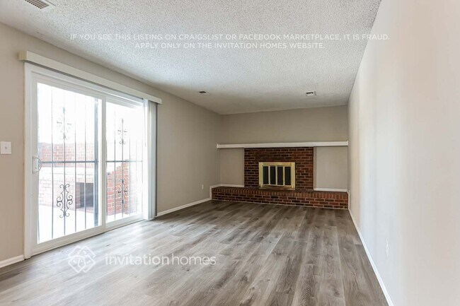 Foto del edificio - 14499 E Wesley Ave