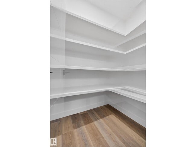 Building Photo - 5213-104A 104a St NW