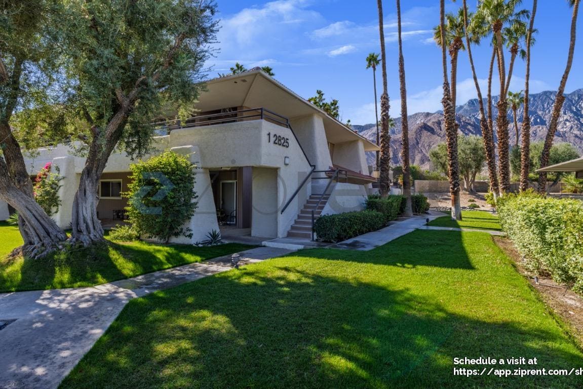 Primary Photo - 2825 N Los Felices Rd