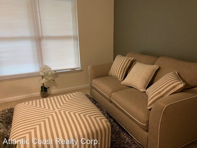 Foto del edificio - 3 br, 1.5 bath House - 713 Lake Edward Dr.