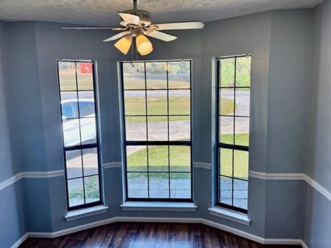 Building Photo - 131B Woods Rd