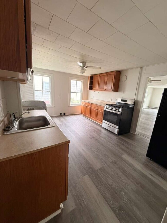 Foto del edificio - 778 3rd Ave
