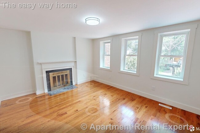 Building Photo - 38 Gibson St