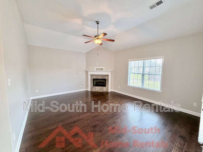 Photo - 7472 Kylan Dr House