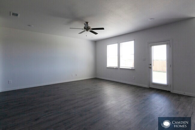 Building Photo - 10160 Manzanilla Ave