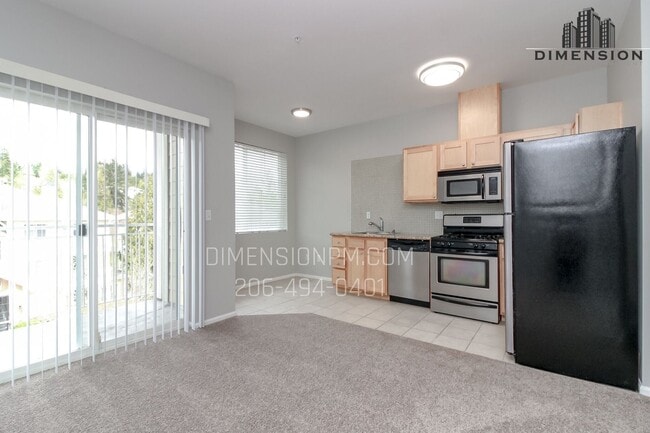 Building Photo - Beautifully Remodeled Studio in a Prime Lo...