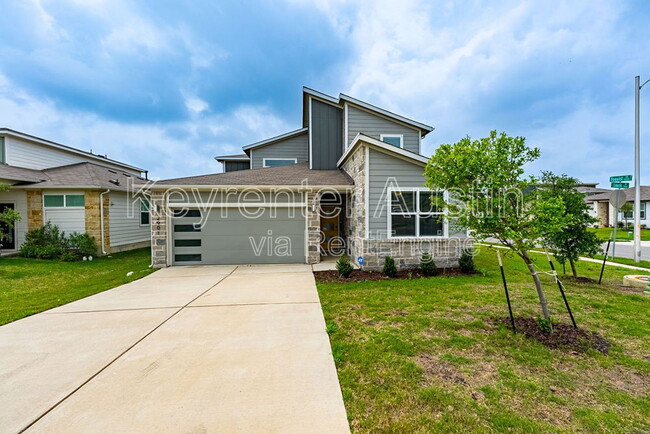 Building Photo - 2901 Louris Ln