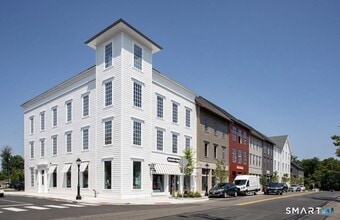 Building Photo - 15 Corbin Dr