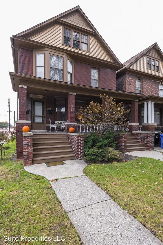 Primary Photo - 4864 Commonwealth St