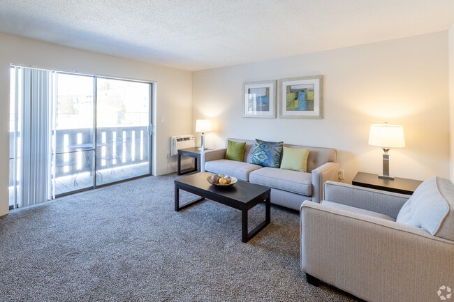 Apartamento estándar de 1 habitación y 1 baño, 700 pies cuadrados - Sala de estar - Apartamentos Pebblebrook - Pebblebrook - Heat, Water and Gas Included!