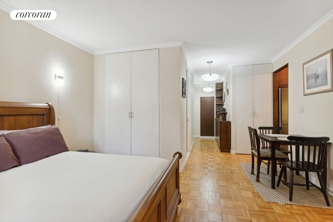 Foto del edificio - 235 E 40th St