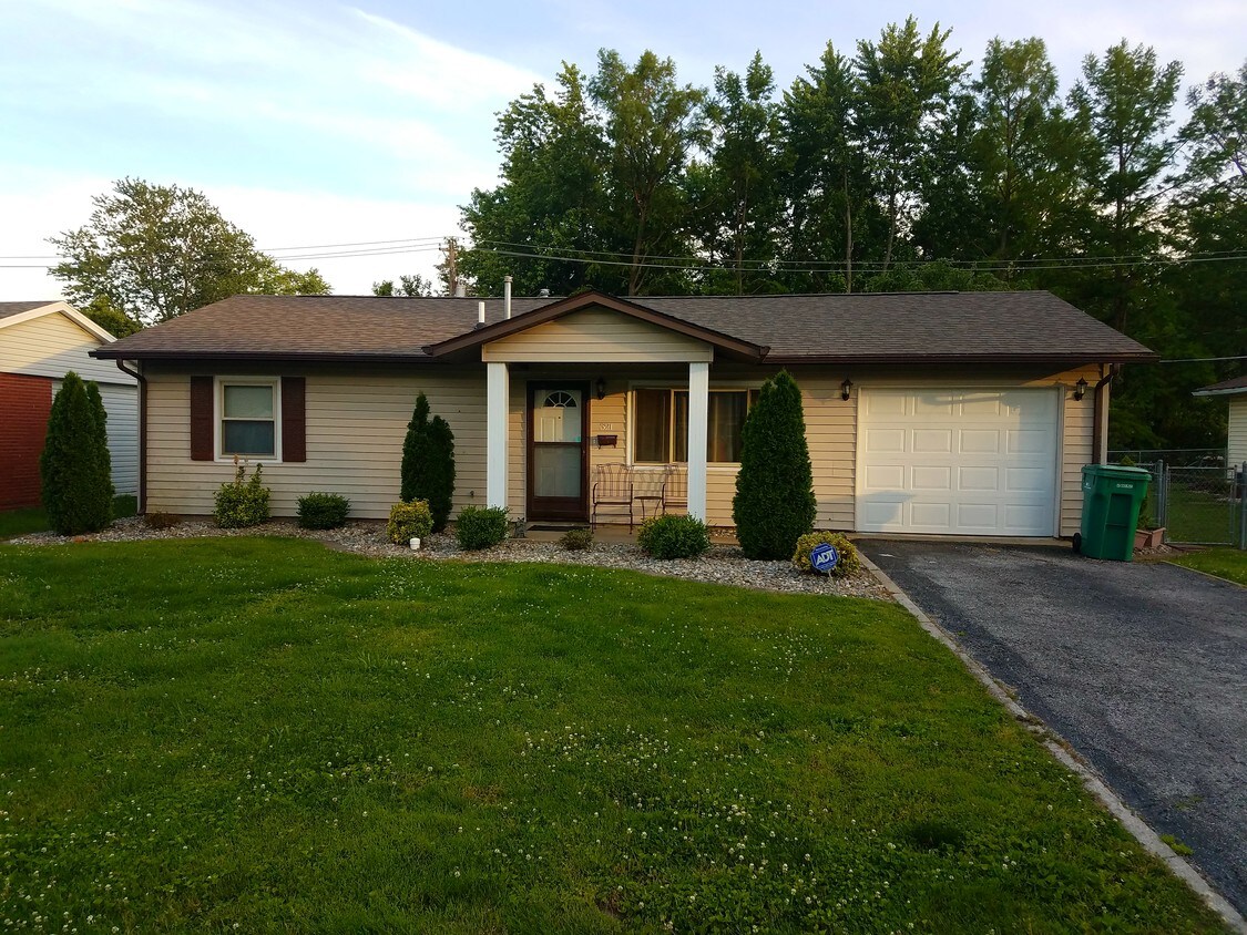 321 Joy Dr, O'Fallon, IL 62269 House Rental in O'Fallon, IL