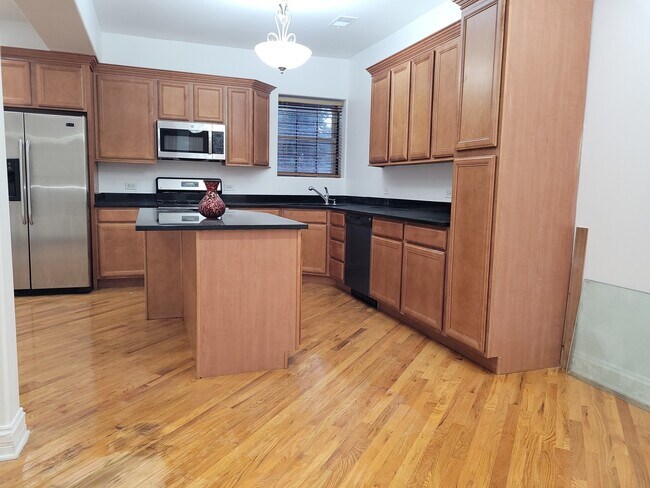 Foto del edificio - 5322 S King Dr