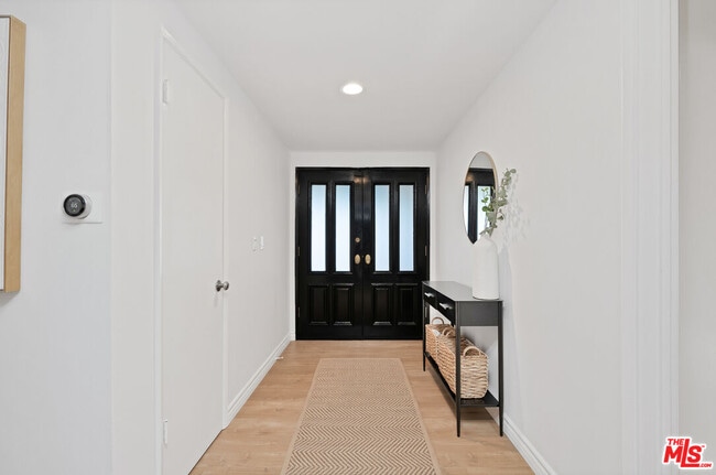 Foto del edificio - 23027 Gainford St