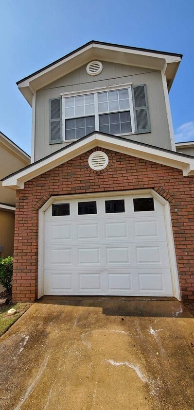 Foto principal - Dunwoody Townhomes