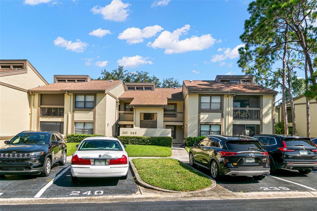 Foto principal - 237 Woodlake Wynde