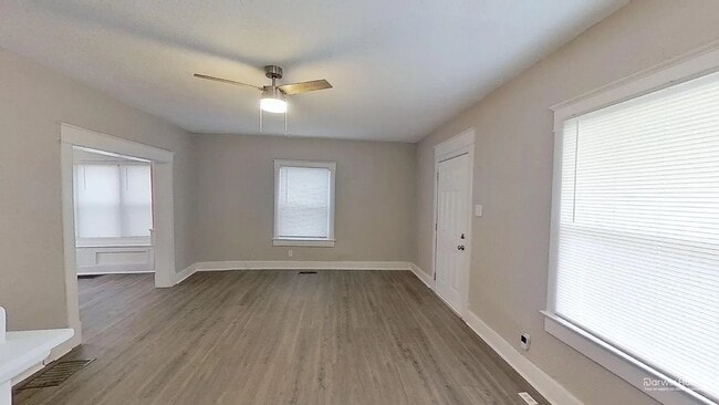 Foto del edificio - 215 N 23rd St