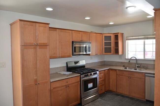 Foto del edificio - 4541 W 172nd St