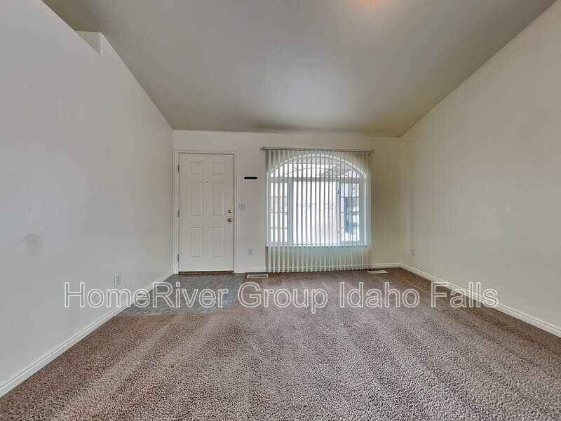 Primary Photo - 3676 Briar Creek Ln