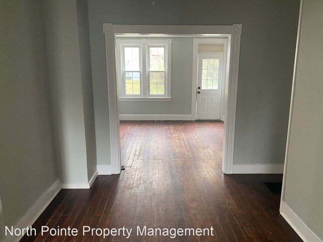 Building Photo - 3 br, 1 bath House - 631 Fremont St
